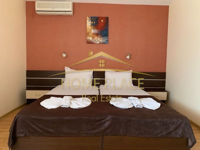 Малък семеен хотел на първа линия