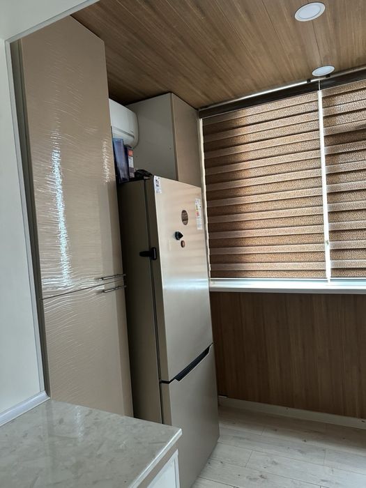 Продаётся 3-х ком. квартира 77 серия,  Зарафшан