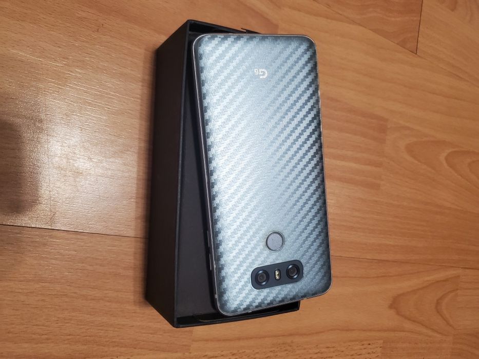 Телефон lg g6 в хорошем состоянии