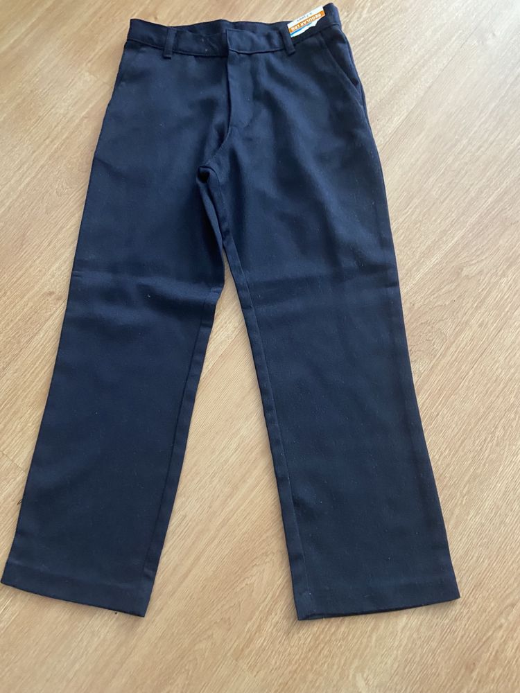 Pantaloni costum 6-7 ani noi