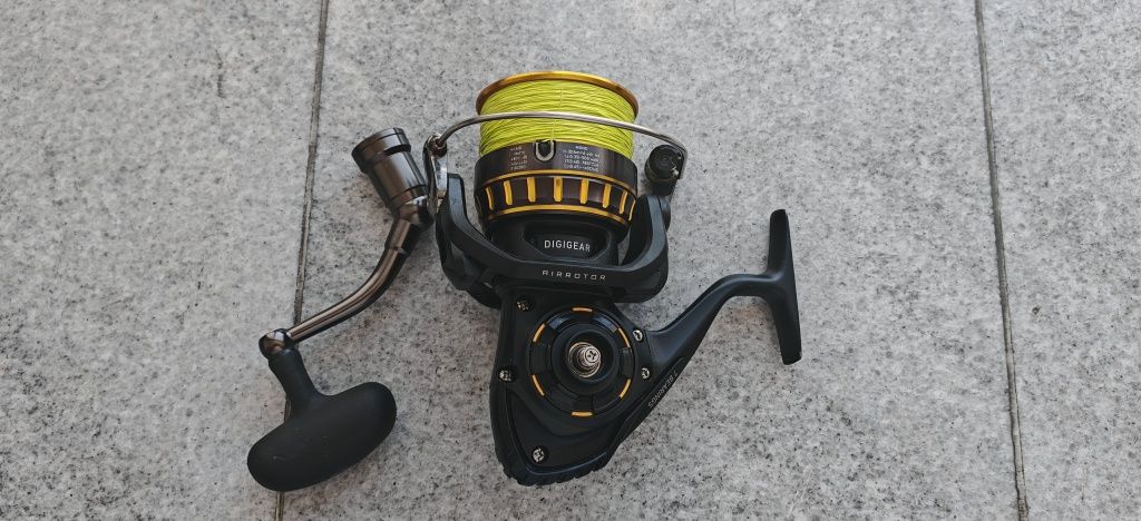Daiwa BG 5000 макара за сом