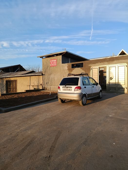 Уй сотилади келесда