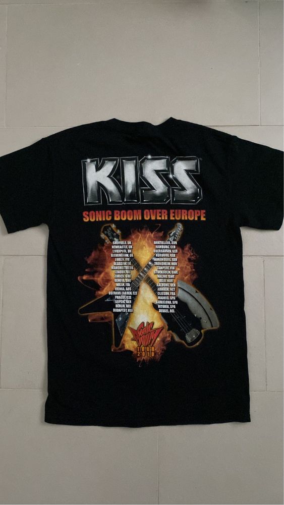 tricou vintage kiss 2010