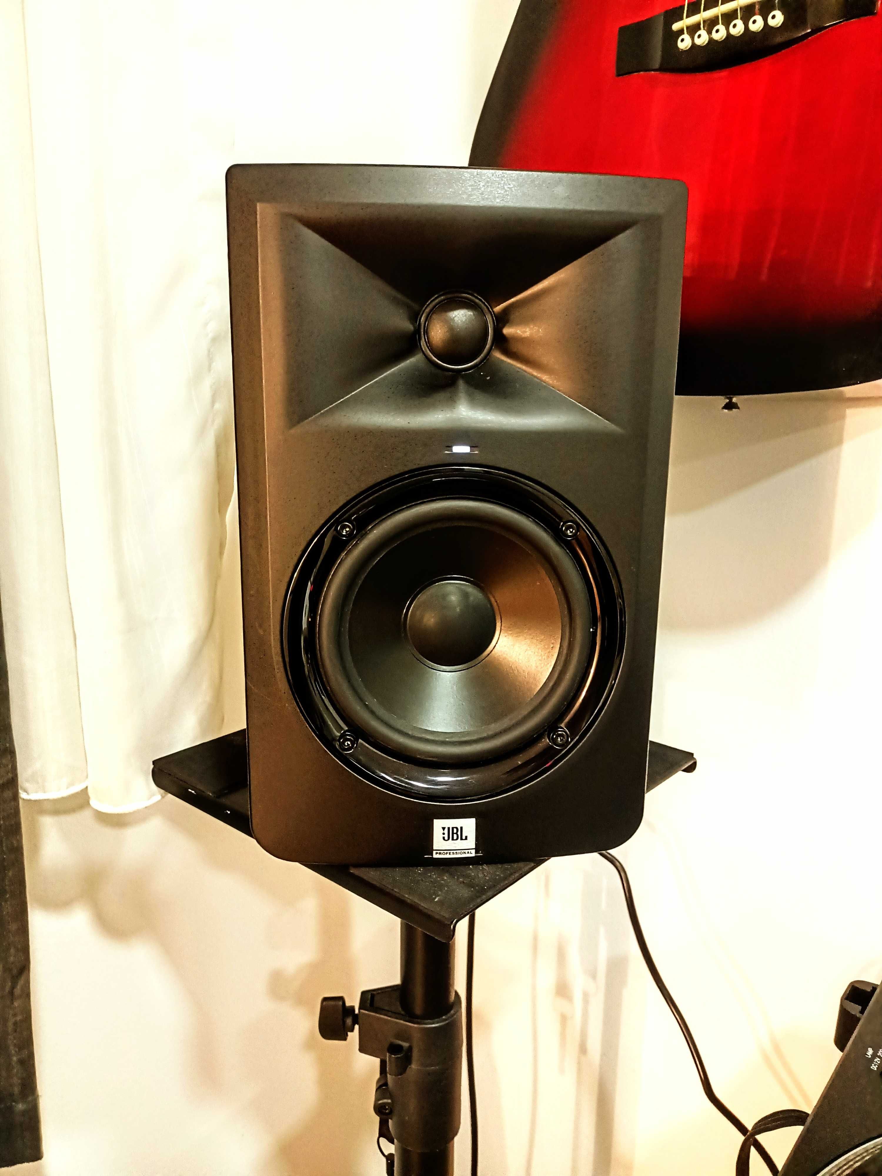 Studio boxe/ studio monitor JBL LSR 305