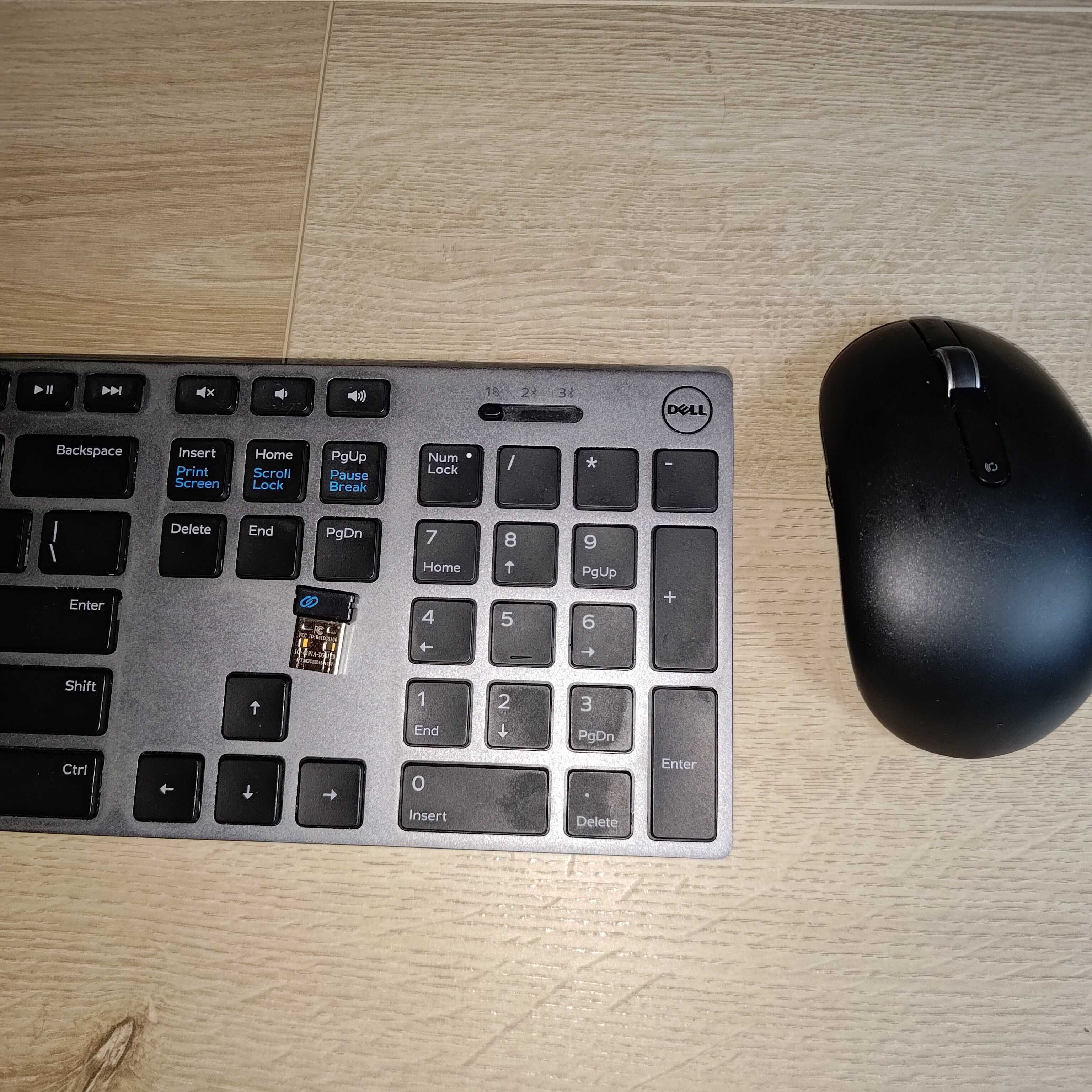 Продавам мишка и клавиатура dell km717