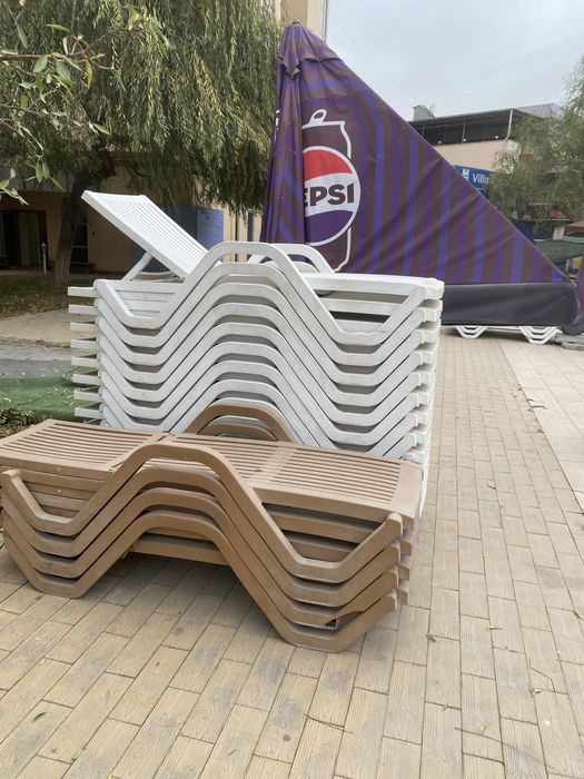 Лежаки для бассейна оптом