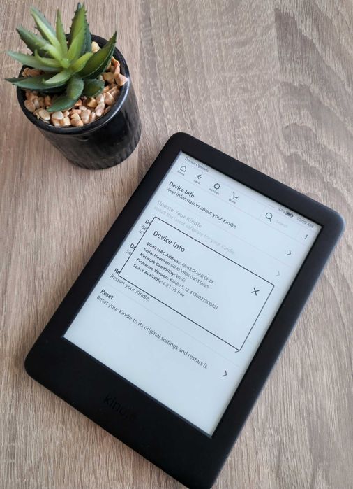 Kindle 10th generation електронен четец с подсветка БЕЗПЛАТНА ДОСТАВКА