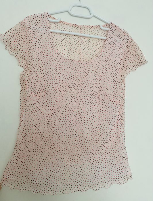 Costum damă fustă și bluză.