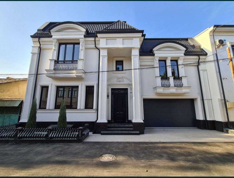 Продается ЕвроДом Премиюмкласс на Луначарском 5 сот 7 ком