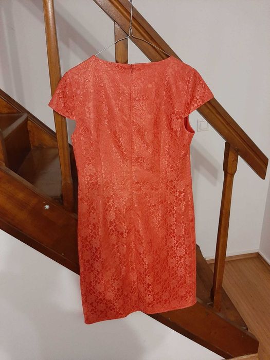 Rochie din dantela cu flori