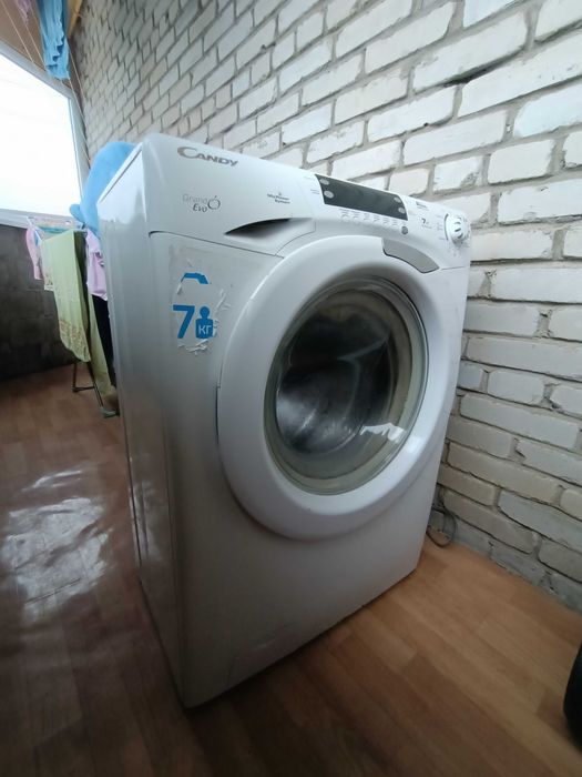 Продам стиральную машину