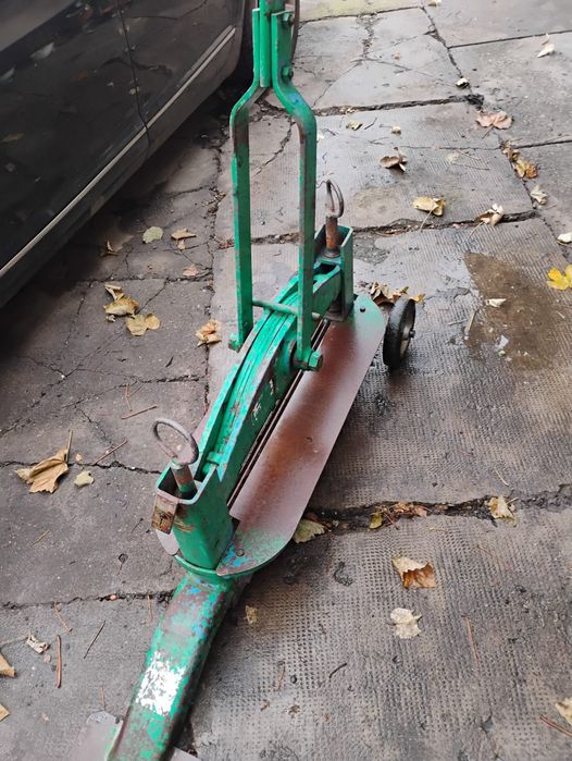 Ghilotina pentru tăiat pavele