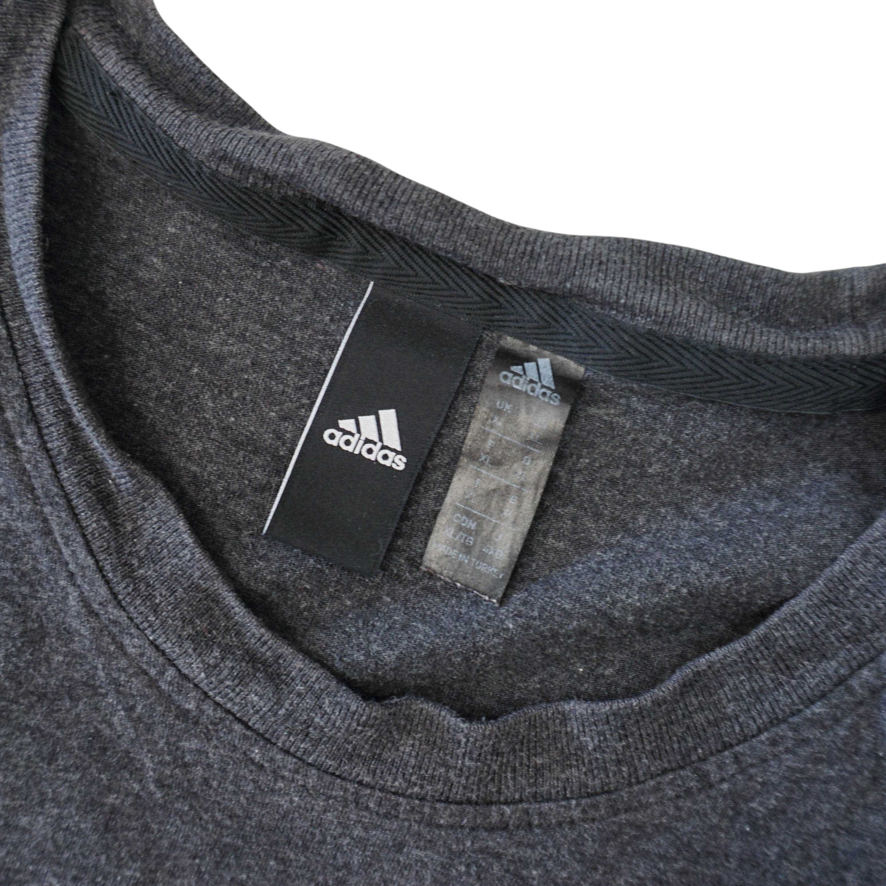 Adidas оригинална мъжка тениска - L