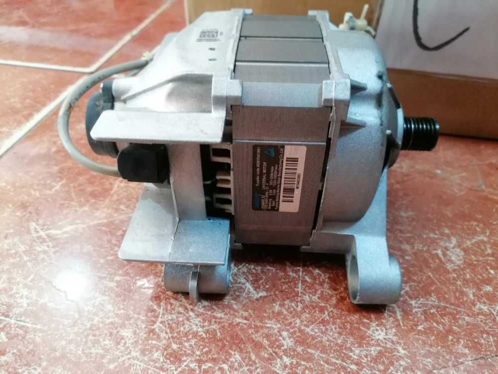 Motor 7 pini masina de spalat Whirlpool AWO/C62012 / C123