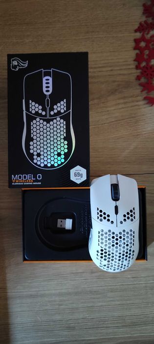 Glorious model O 69gr white / wireless
