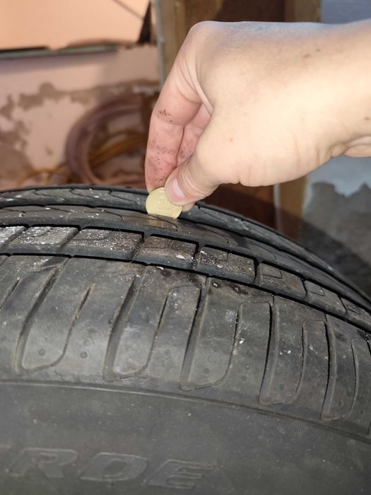 Pirelli SV 235/55/19