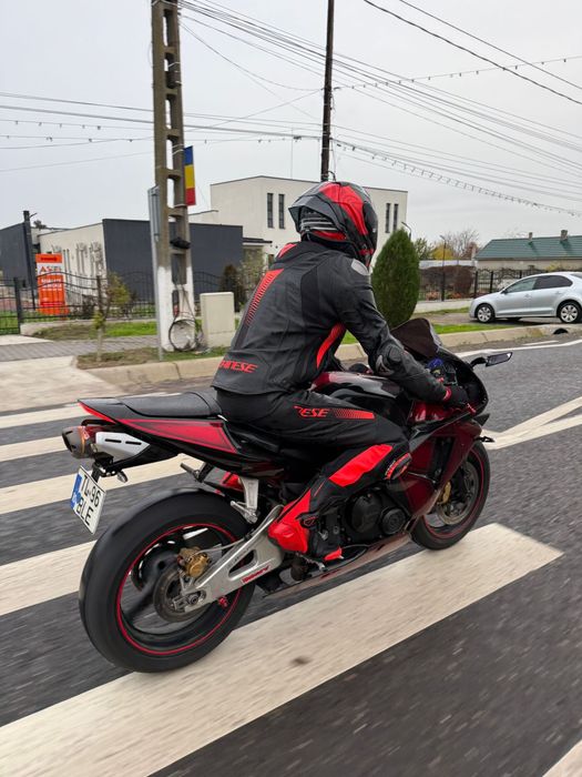 Honda Cbr 600RR pc 37