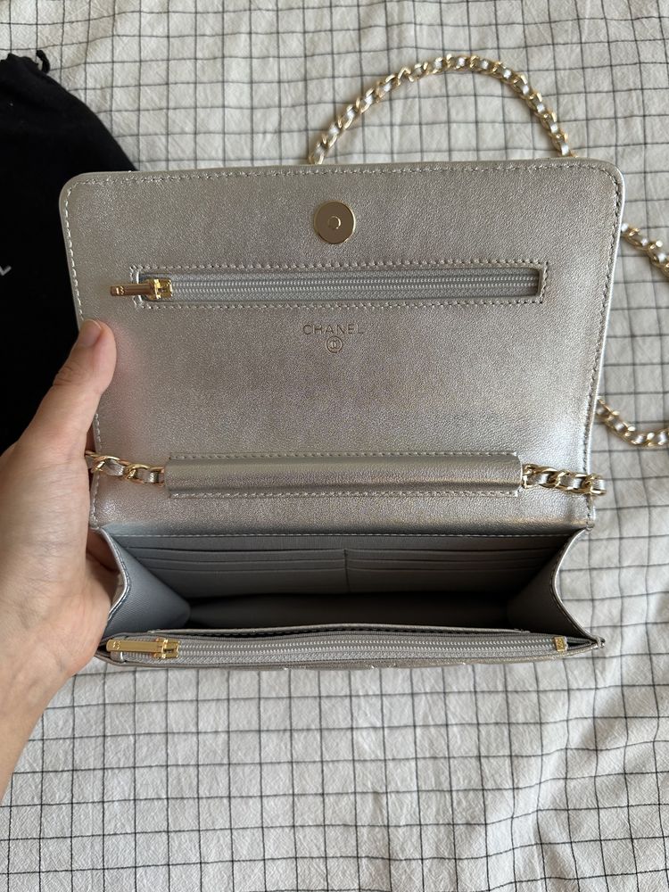 Сумка Chanel wallet on a chain