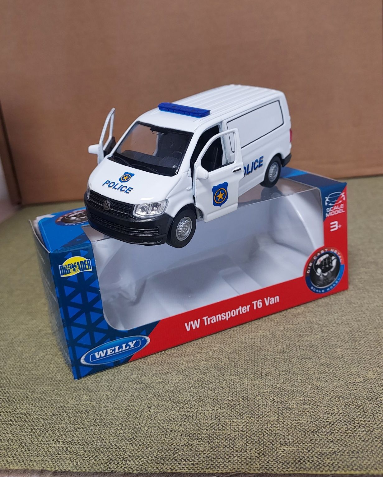 Macheta VW Volkswagen Transporter T6 Van-Welly-1/34-masinuta Politie