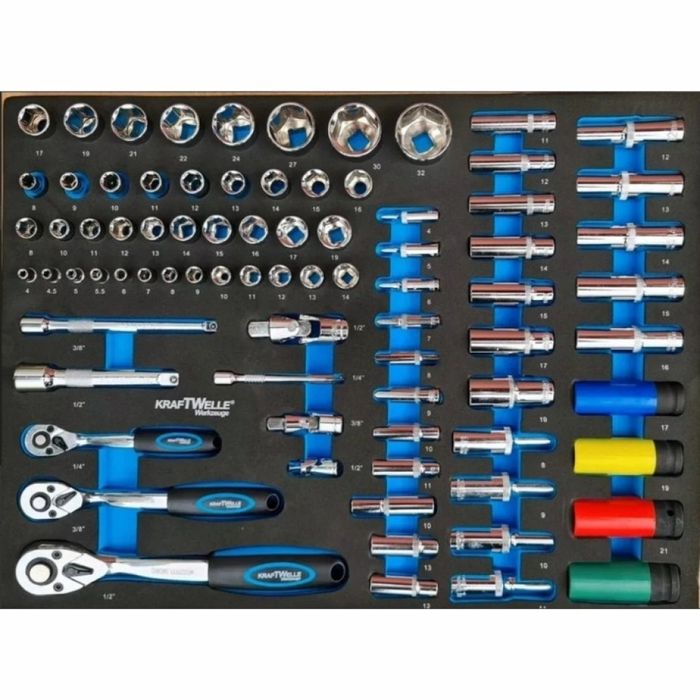 Шкаф с инструменти