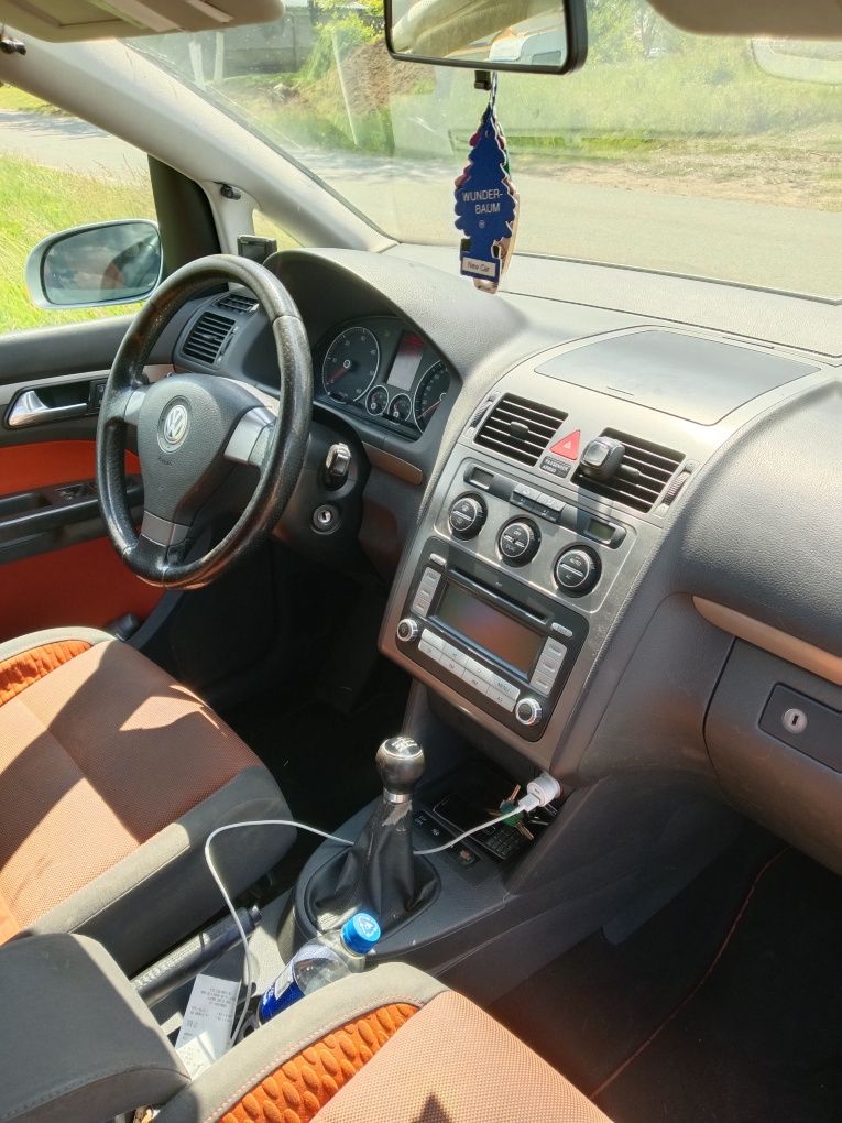 Turan Cross 1.9 Diesel  7 locuri  Euro 4