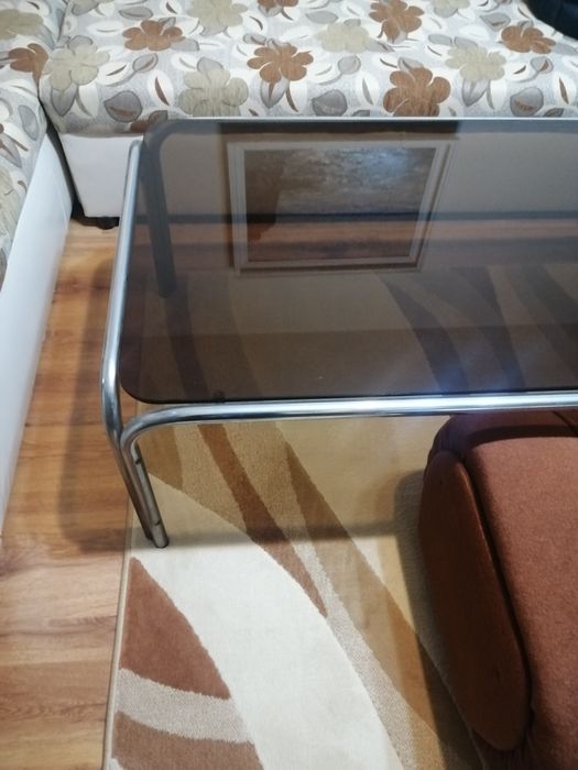 Стъклени холни маси