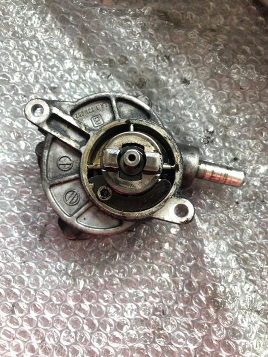 pompa vaccum  2.2 cdi 646984 mercedes sprinter 2006-2009