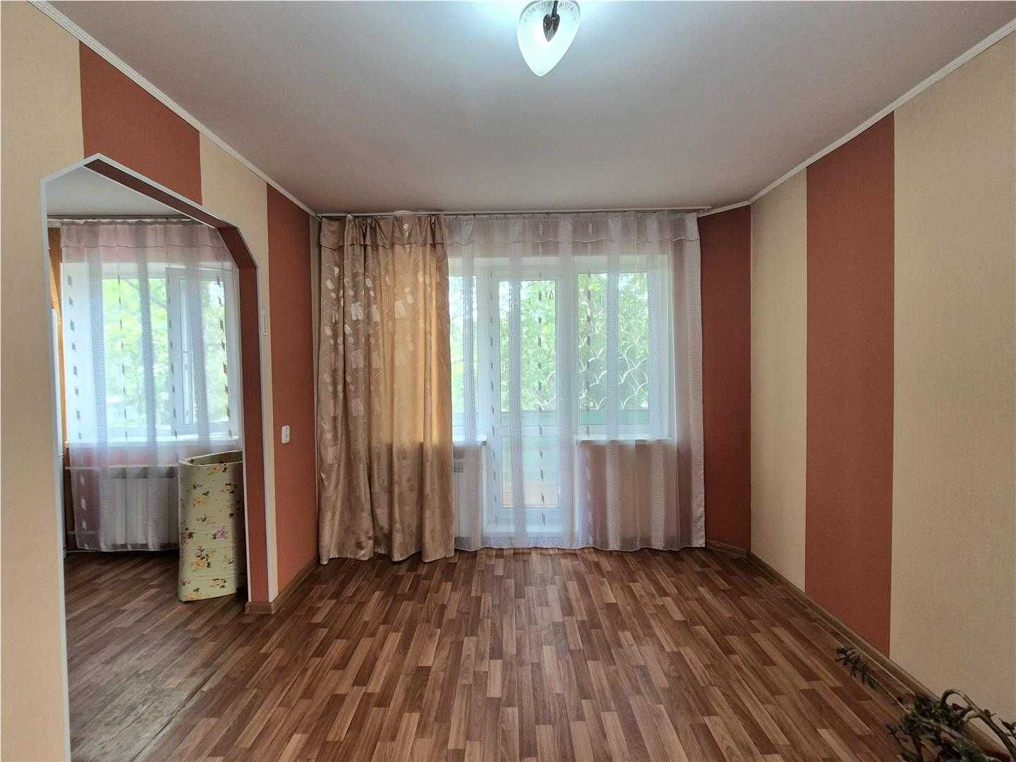 Продам 1 комн квартиру студию на 3 мкр, возле гимназии Элита
на 2/5 эт