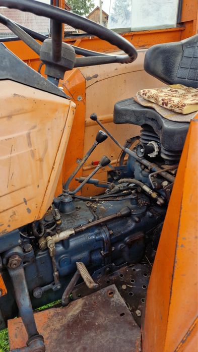 Vand tractor universal 445UTB