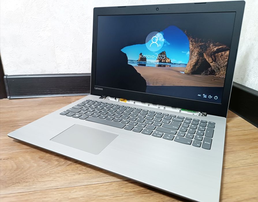 Ноутбук LENOVO Ryzen 5.