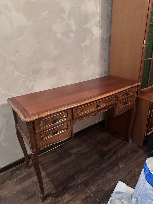 Продается столик