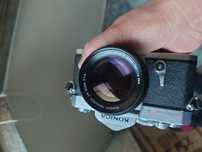SLR Konica Autoreflex T3 cu obv Hexanon 50mm f1,4