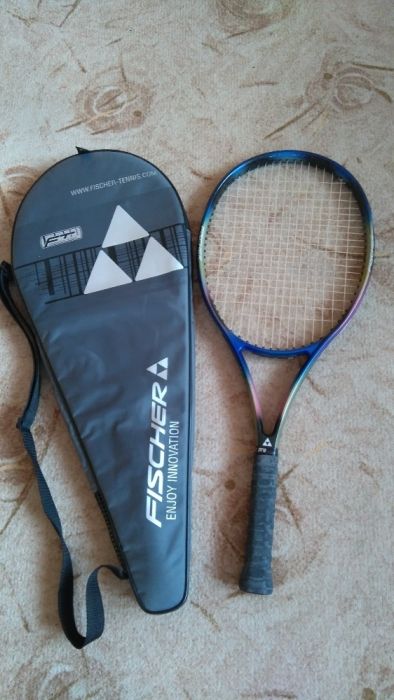 2 бр графитни ракети за тенис на корт Fischer и Volkl с калъфи