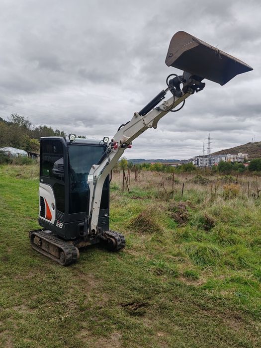 Miniexcavator Bobcat E19