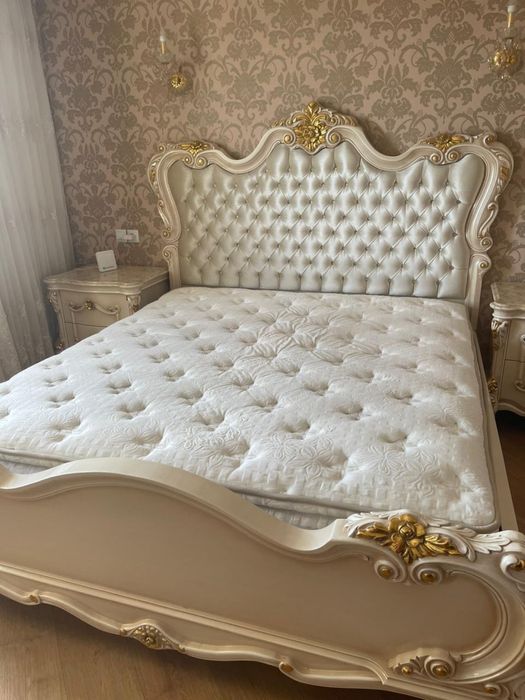 Кровать двуспальная 180*200 с матрасом турецкий