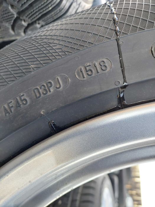 Set 4 anvelope Continental wintercontact 235 60 r18 ci32