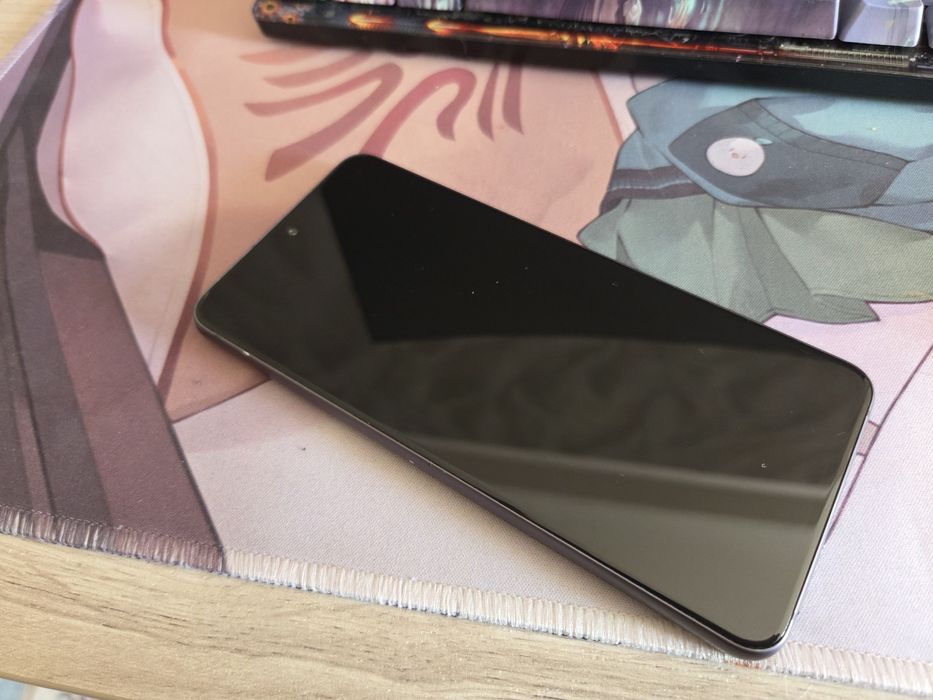 Смартфон Samsung S21 FE