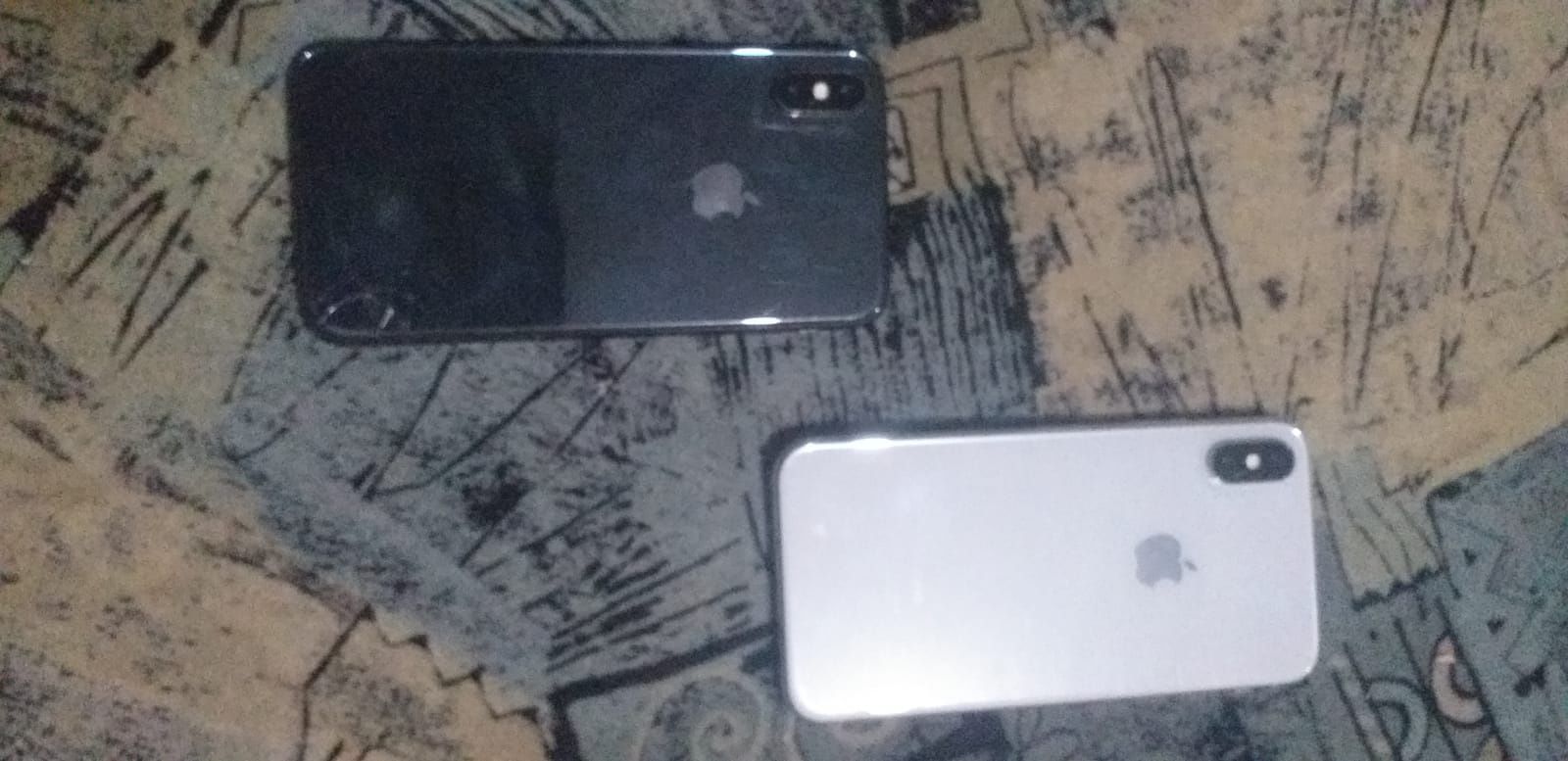 2 IPHONE X accept și schimburi