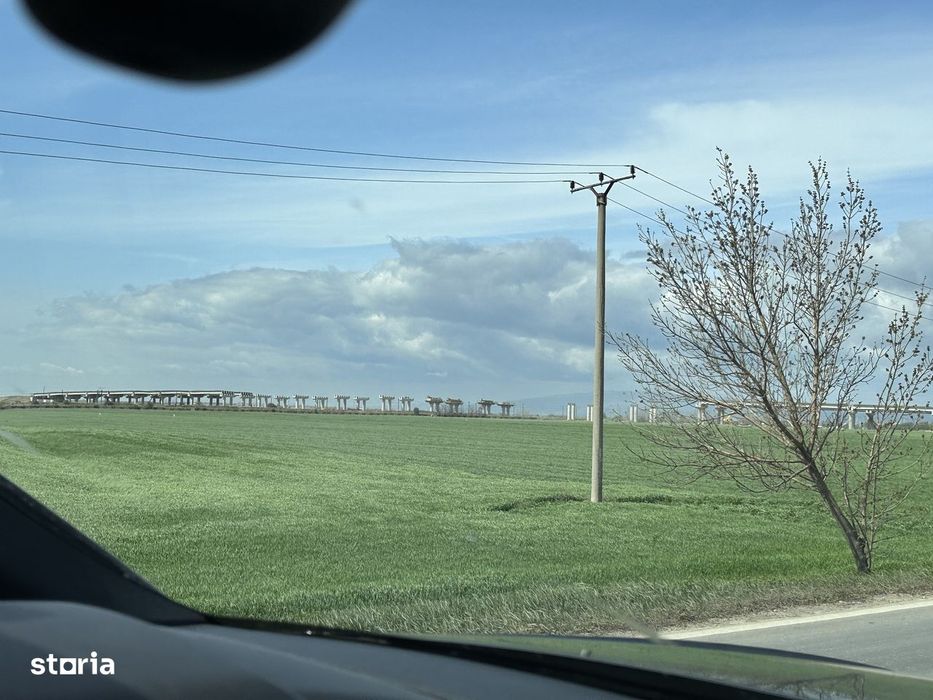 Teren agricol de 20.000 mp, acces asfaltat