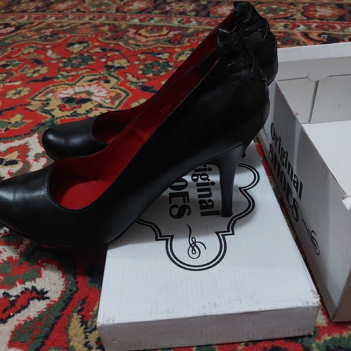 Продаются туфли женские