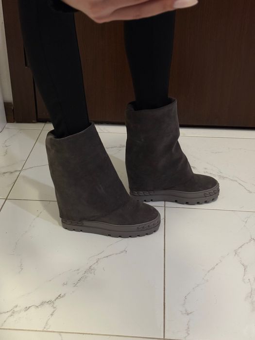 Ботуши Casadei с висок ток
