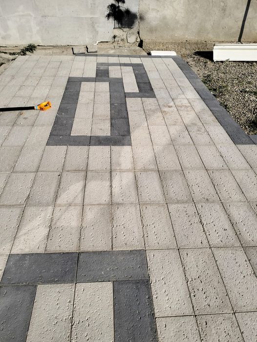 Pavaj si capace de gard