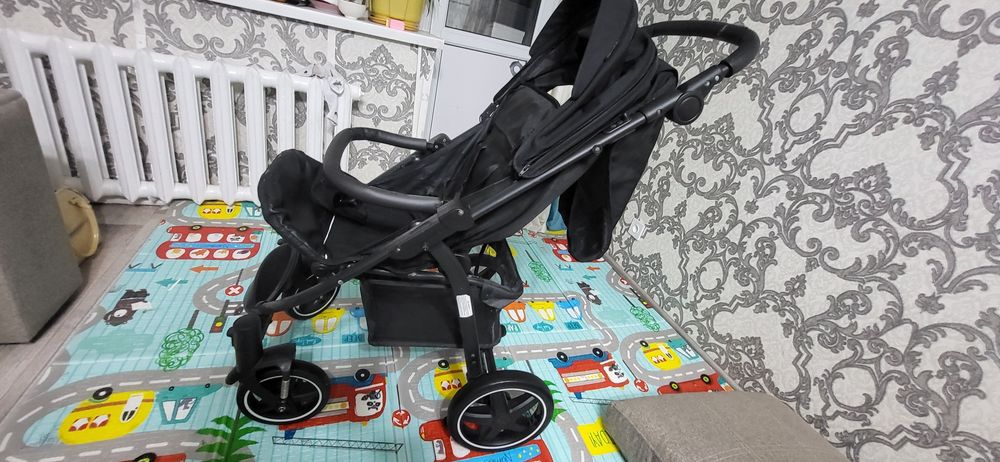 Коляска Tomix б/у