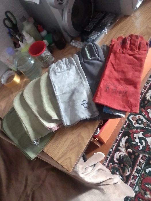 Сварочные рукавицы.перчатки.сукно