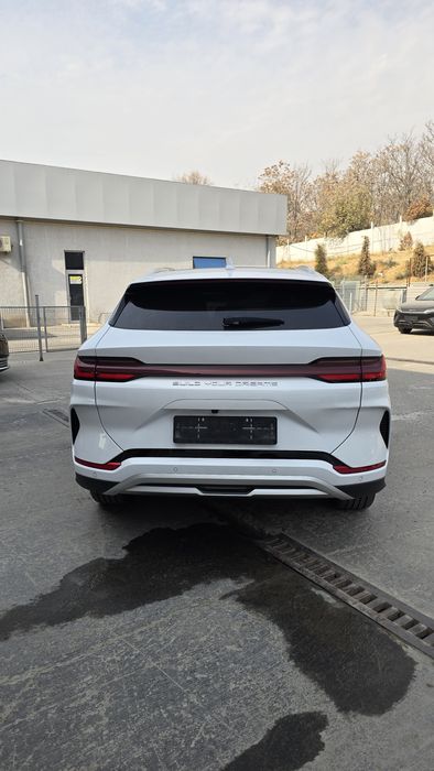 BYD Song Plus EV Chempion 605km. C16 Leapmotor kankurenti.