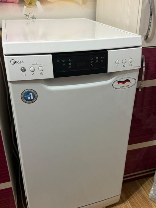 Продам посудомоечную машину