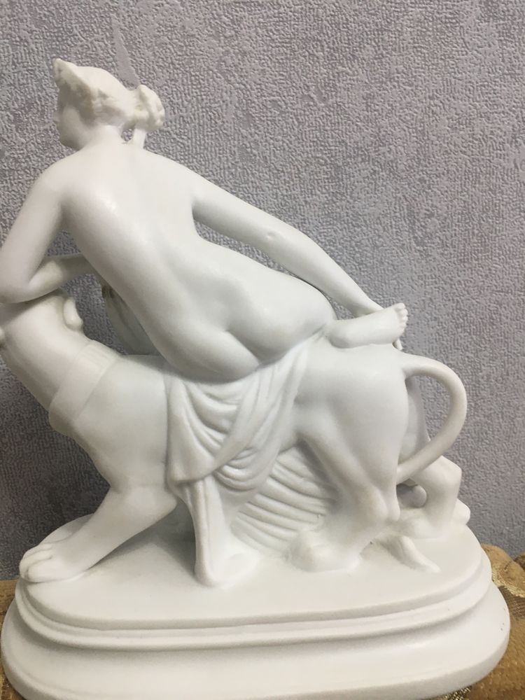 Скульптура  Ариадна на пантере!