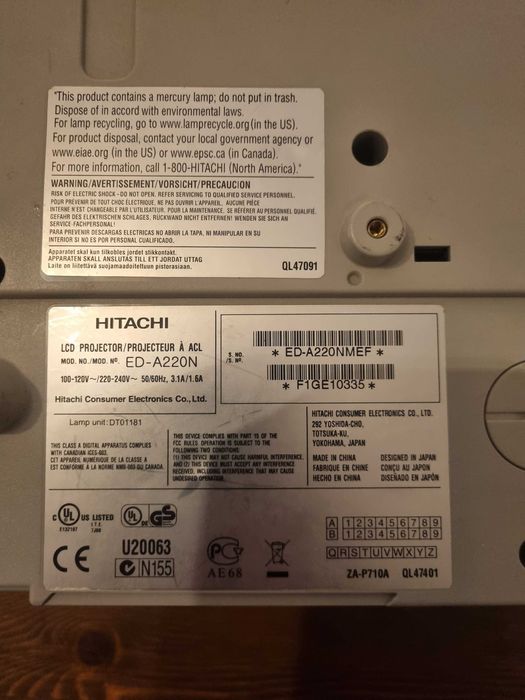 Proiector LCD Hitachi ED-A220N-3LCD
