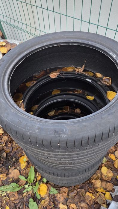 Set anvelope Continental vara 275/40/22 si 315/35/22 stare buna