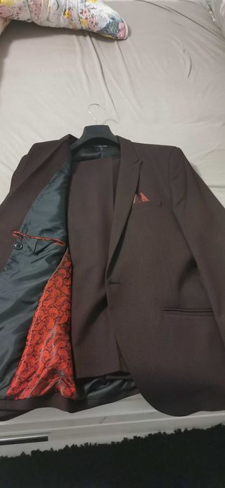 Costum elegant de bărbat!